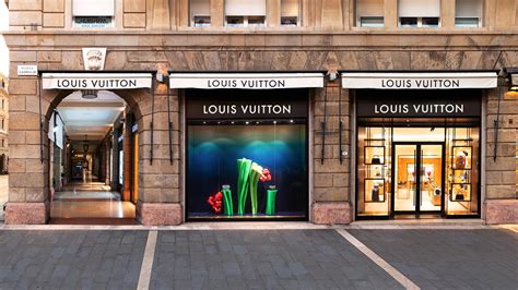 louis vuitton padova italy|louis vuitton italy official website.